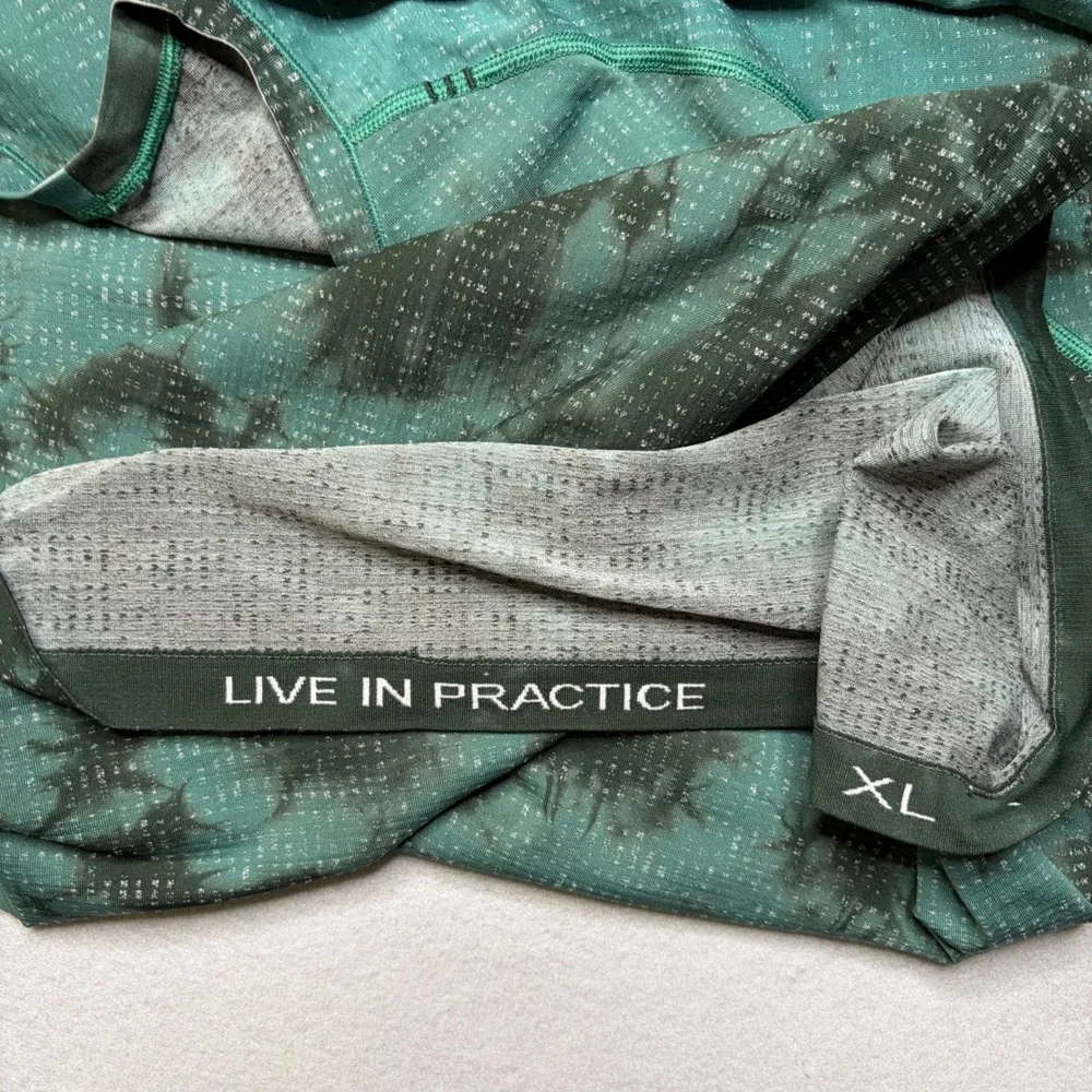 Lululemon Shirt Mens XL Green Metal Vent Tech Tie Dye Short Sleeve Athletic‎